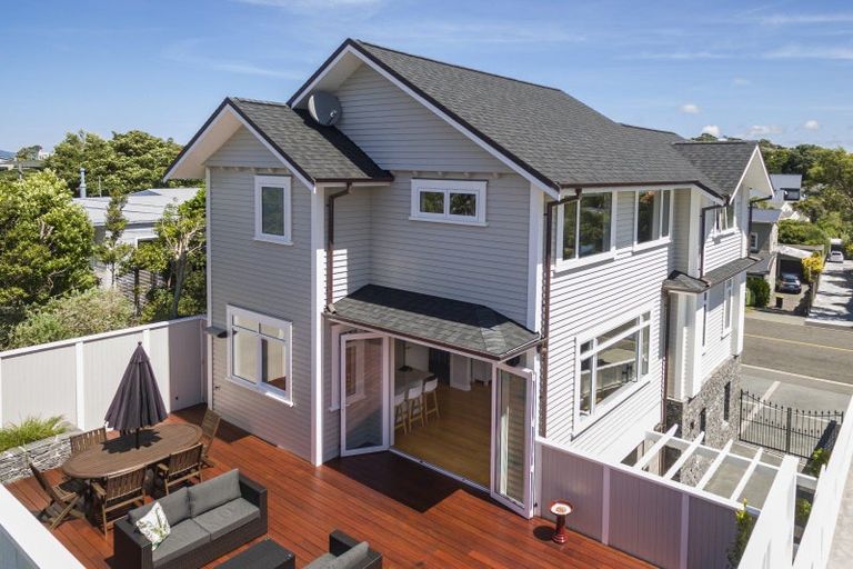 Photo of property in 61a Cashmere Avenue, Khandallah, Wellington, 6035