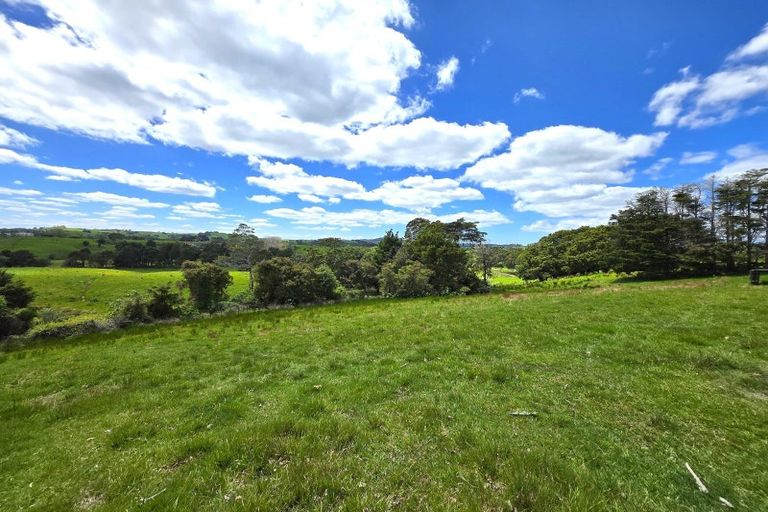 Photo of property in Ex Ararua Primary School, 1823 Ararua Road, Ararua, Matakohe, 0594