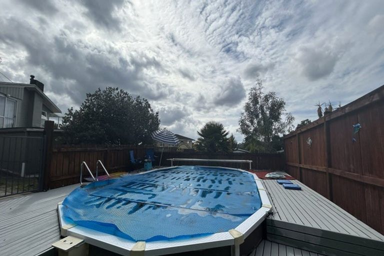 Photo of property in 38 Sunvue Road, Glen Eden, Auckland, 0602
