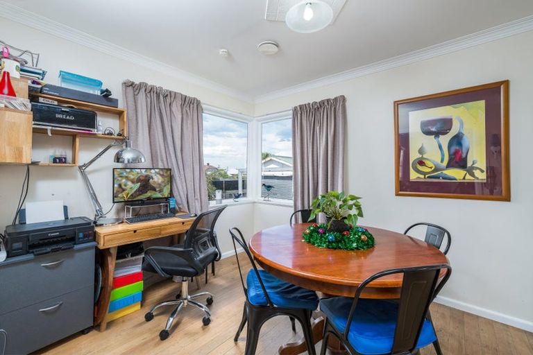 Photo of property in 47 Rhodes Street, Waimate, 7924