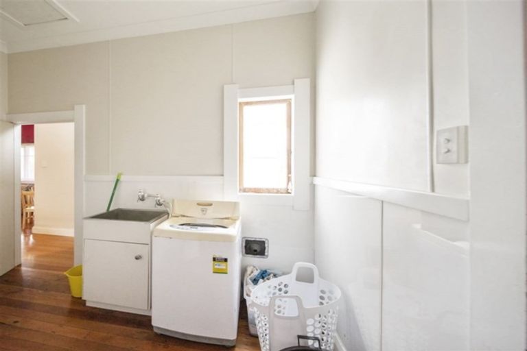 Photo of property in 8 Collins Street, Hawera, 4610