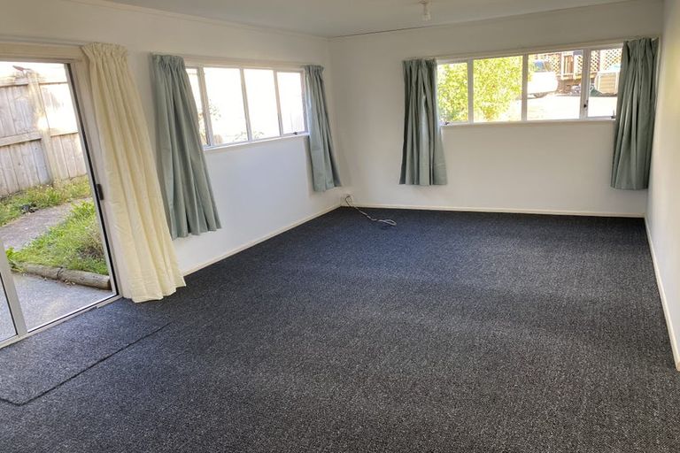 Photo of property in 70 Hellyers Street, Birkdale, Auckland, 0626