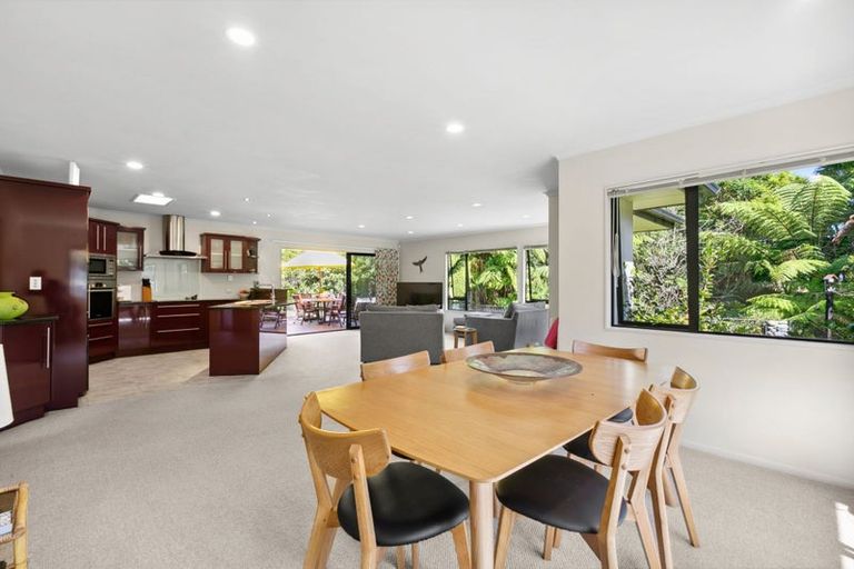 Photo of property in 227 Heta Road, Merrilands, New Plymouth, 4312