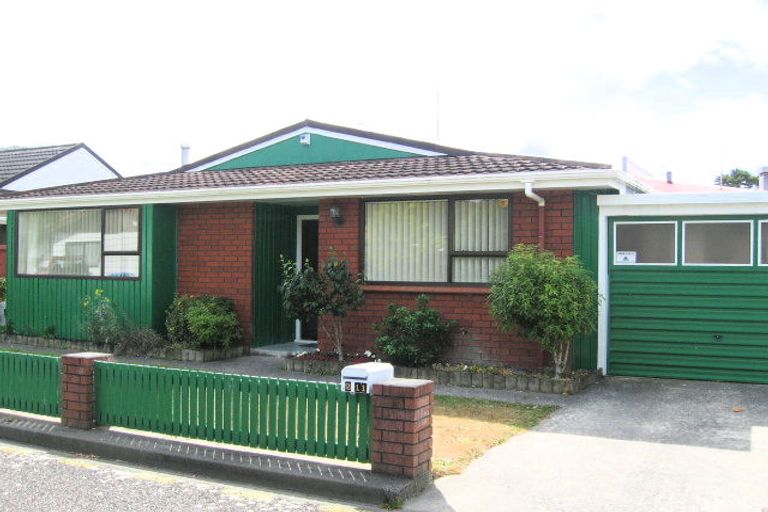 Photo of property in 1/11 California Drive, Totara Park, Upper Hutt, 5018