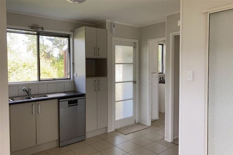 Photo of property in 99 Archmillen Avenue, Pakuranga Heights, Auckland, 2010