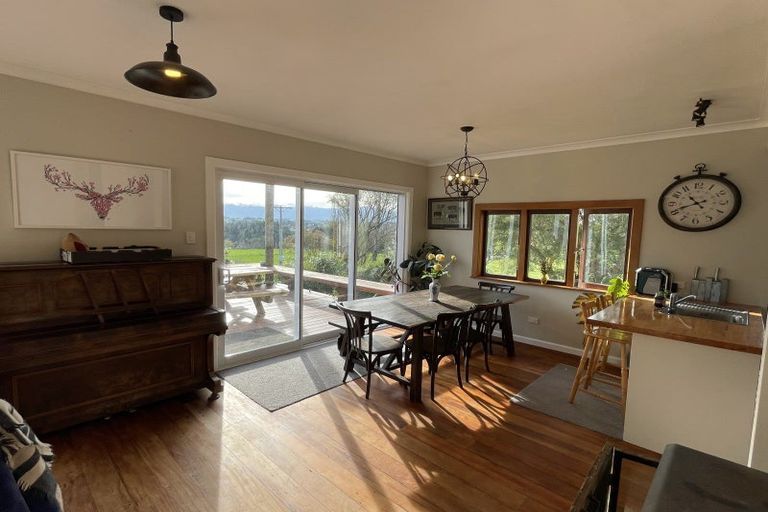 Photo of property in 180 Tipapakuku Road, Dannevirke, 4930