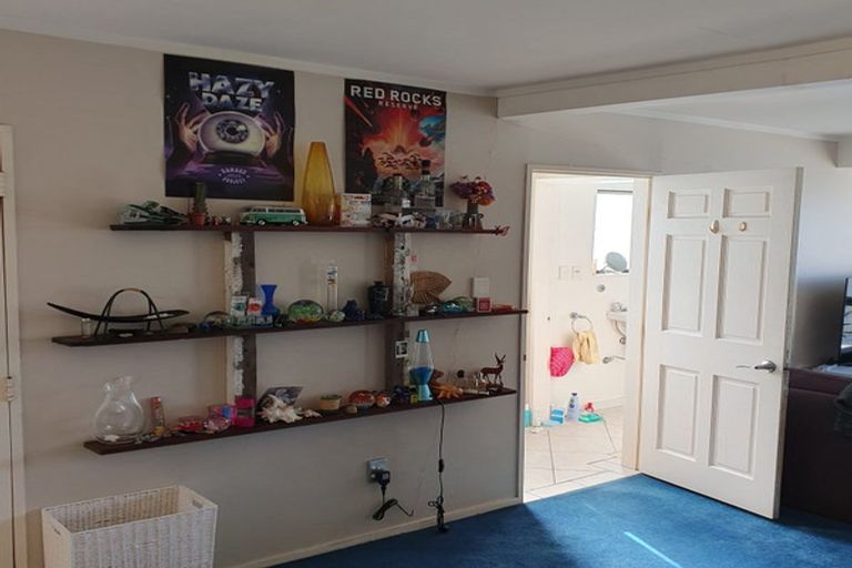 Photo of property in 81 View Road, Houghton Bay, Wellington, 6023