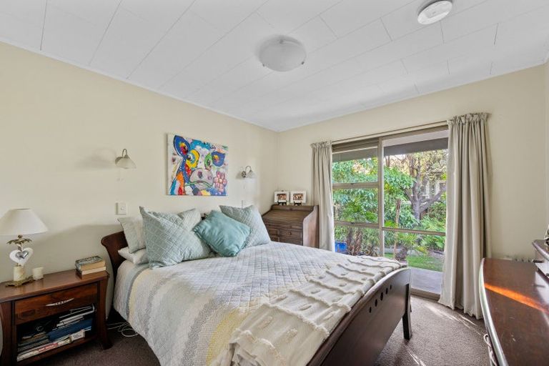 Photo of property in 34 James Cook Street, Havelock North, 4130