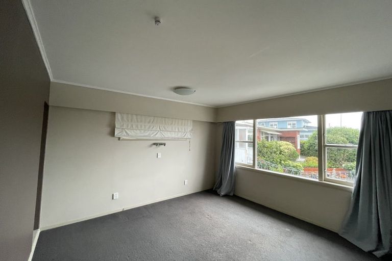 Photo of property in 19 Newry Road, Raumati Beach, Paraparaumu, 5032