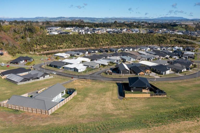 Photo of property in 75 Whakaturou Crescent, Pyes Pa, Tauranga, 3112