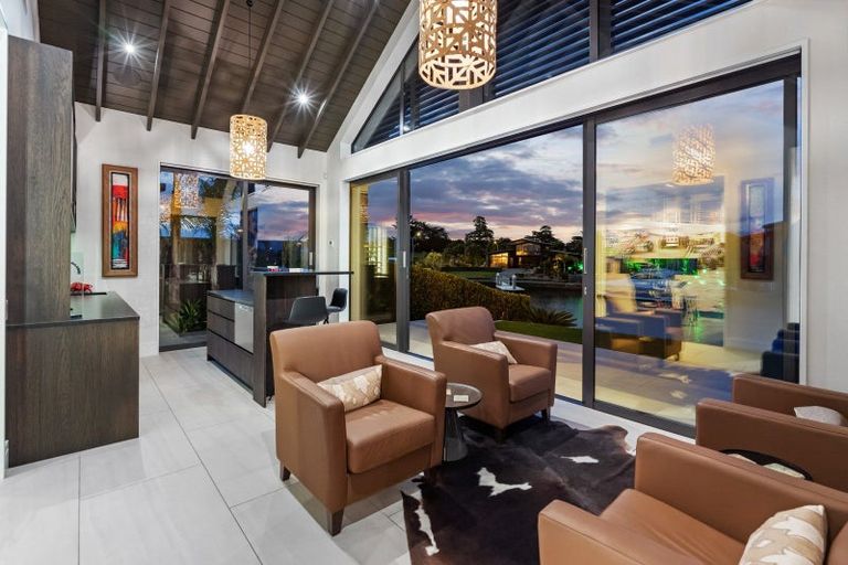 Photo of property in 3 Kuaka Grove, One Tree Point, 0118