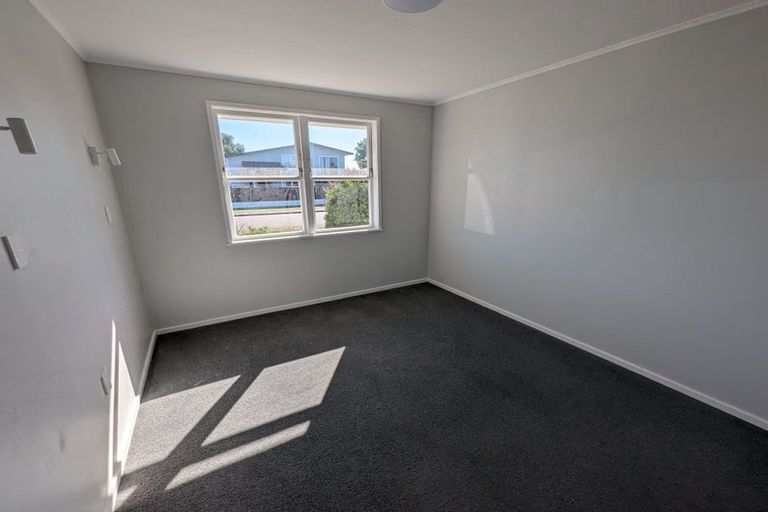 Photo of property in 6b Greenwood Place, Paraparaumu, 5032