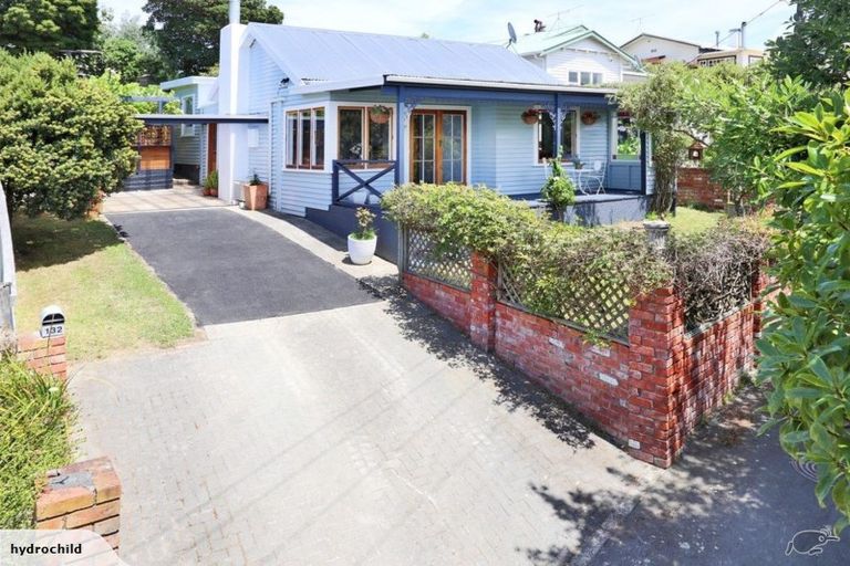 Photo of property in 132 Paremata Road, Paremata, Porirua, 5024
