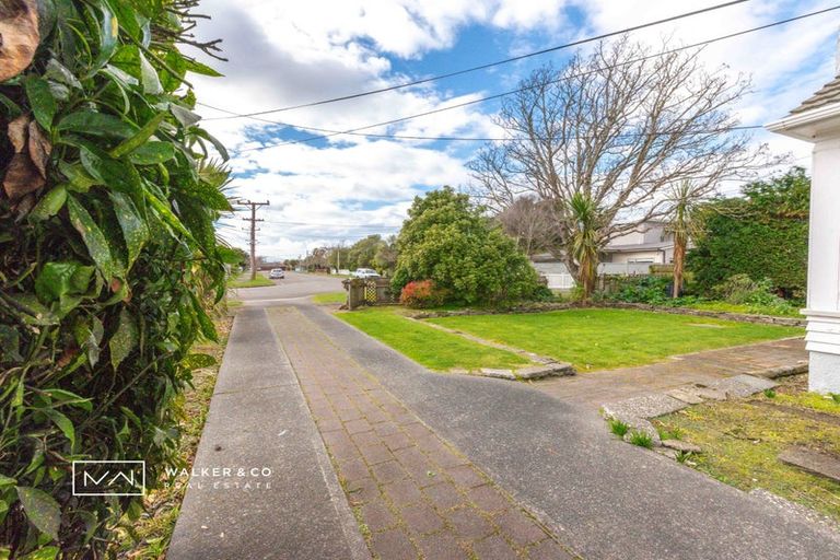 Photo of property in 8 York Avenue, Heretaunga, Upper Hutt, 5018