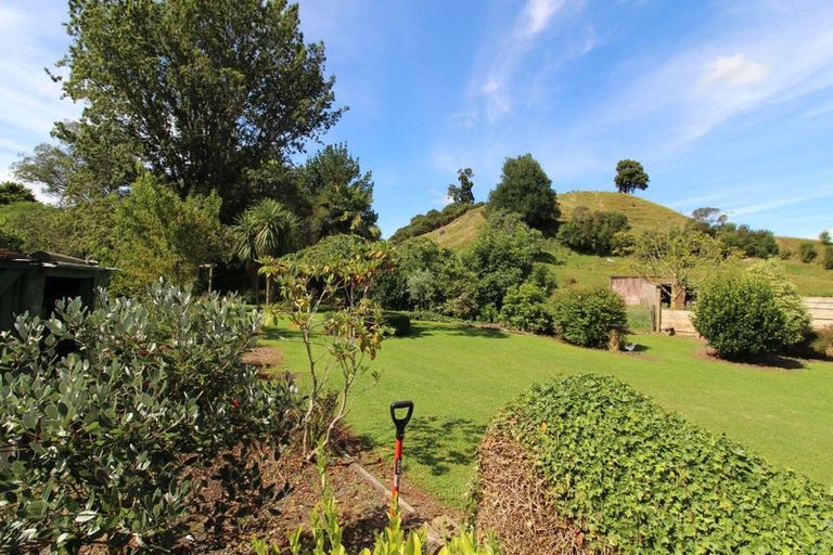 Photo of property in 7 Wilson Road, Hunterville, 4730