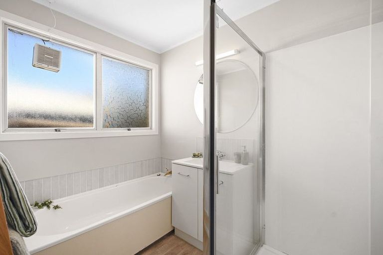 Photo of property in 17 Ridgeway Place, Glenview, Hamilton, 3206