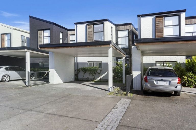 Photo of property in 7 Battalion Drive, Papakura, 2110