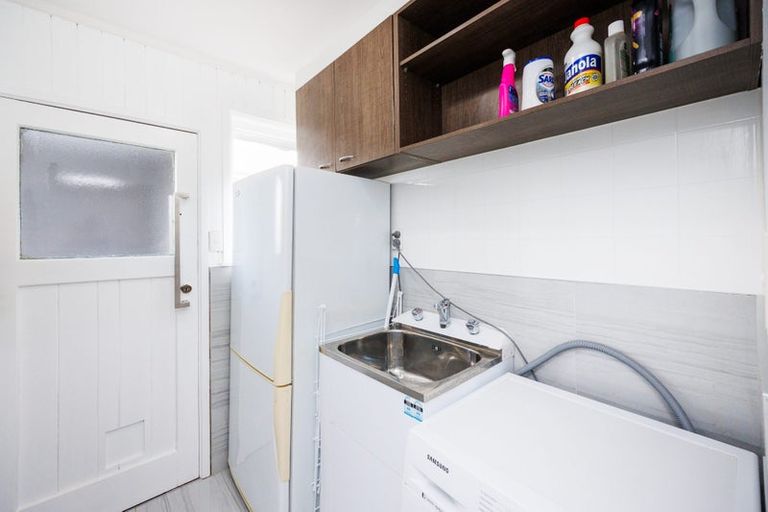 Photo of property in 104 Clyde Crescent, Roslyn, Palmerston North, 4414