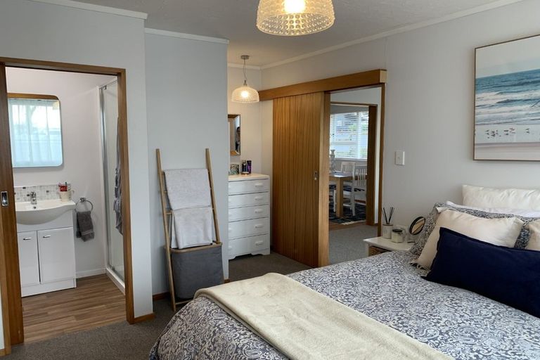 Photo of property in 66 Toi Street, Otaki Beach, Otaki, 5512