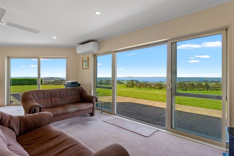 Photo of property in 107 Fuller Road, South Head, Helensville, 0874