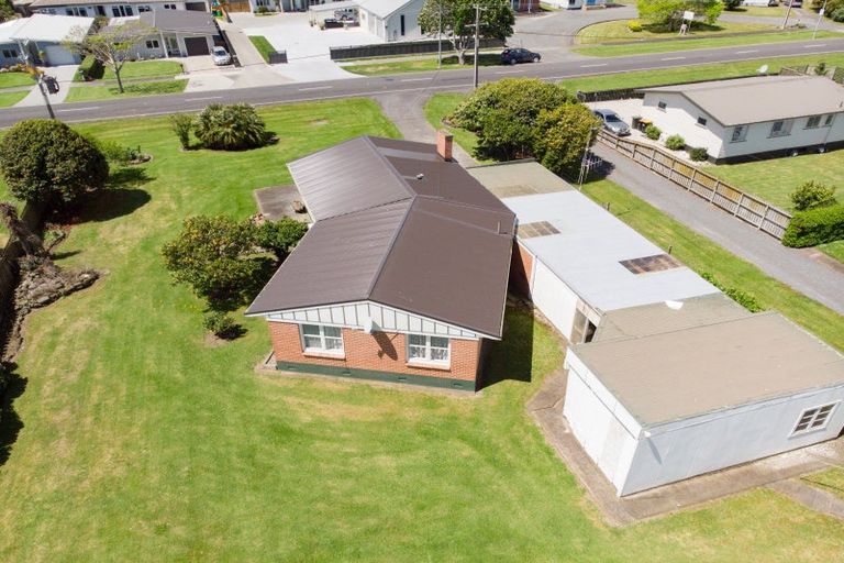 Photo of property in 63 Pipiroa Road, Ngatea, 3503