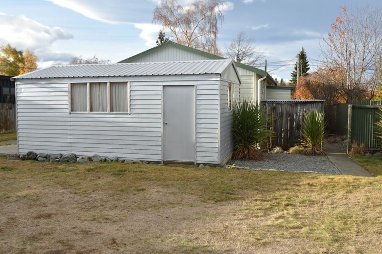 Photo of property in 34 Hopkins Road, Twizel, 7901