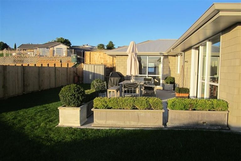 Photo of property in 128 Rowesdale Drive, Ohauiti, Tauranga, 3112