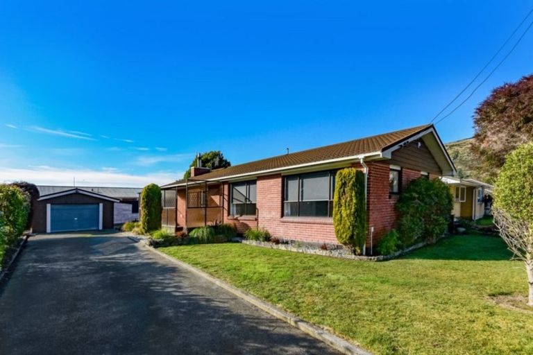 Photo of property in 5 Campbell Street, Sumner, Christchurch, 8081
