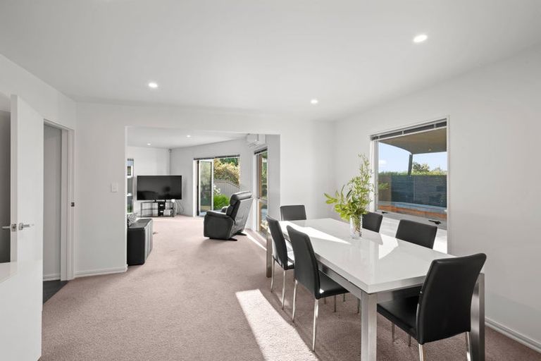 Photo of property in 12 Lady Polson Lane, Cashmere, Christchurch, 8022