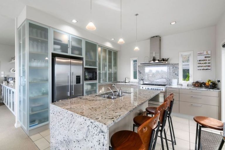 Photo of property in 36a Sharon Road, Waiake, Auckland, 0630