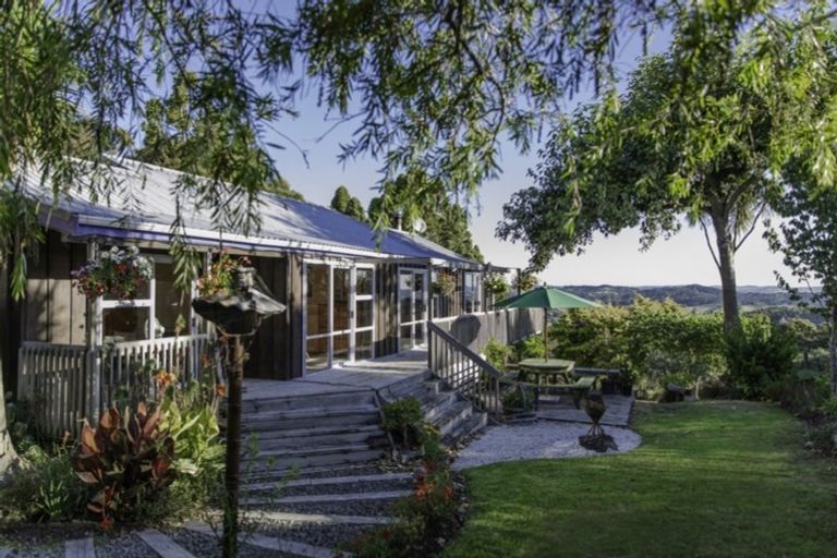 Photo of property in 3 West Road, Kaukapakapa, 0873