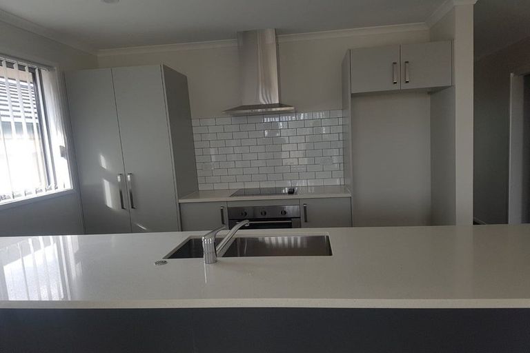 Photo of property in 8 Rainsford Road, Pukekohe, 2120