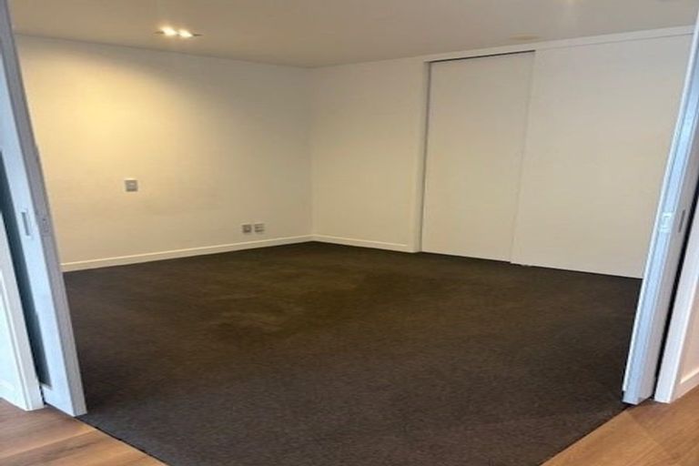 Photo of property in Ocean Breeze Apts, 7107/87 Clyde Road, Browns Bay, Auckland, 0630