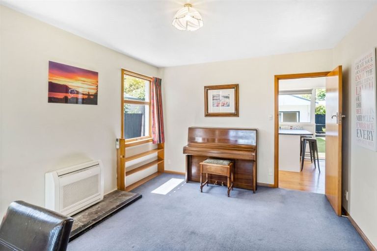 Photo of property in 48 Grahams Road, Ilam, Christchurch, 8041