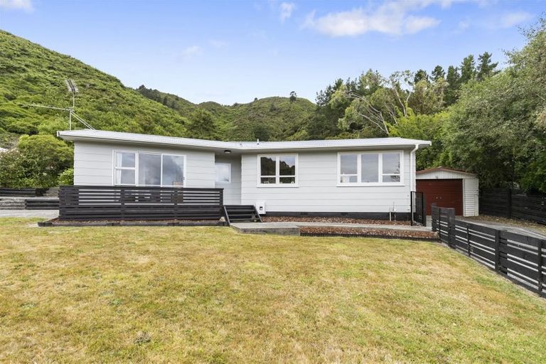 Photo of property in 62 Castlerea Street, Wainuiomata, Lower Hutt, 5014