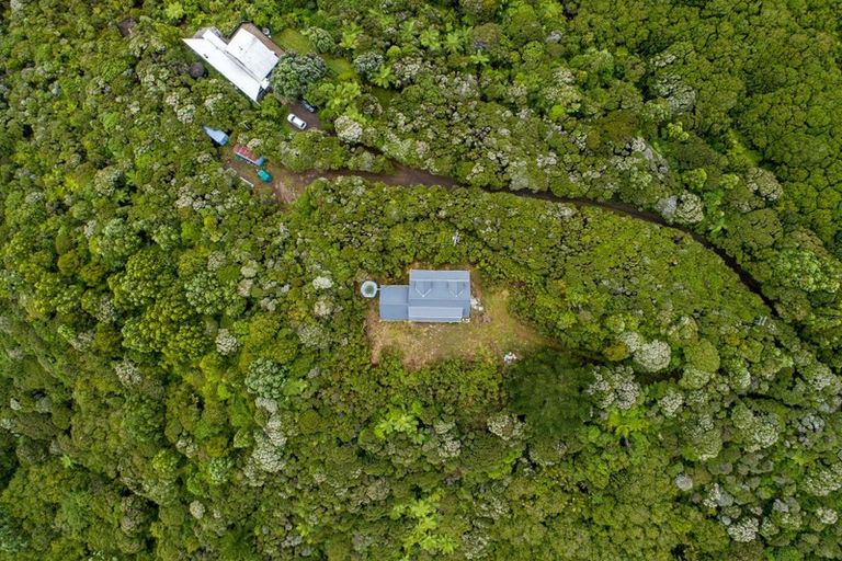 Photo of property in 112 Lone Kauri Road, Karekare, New Lynn, 0772