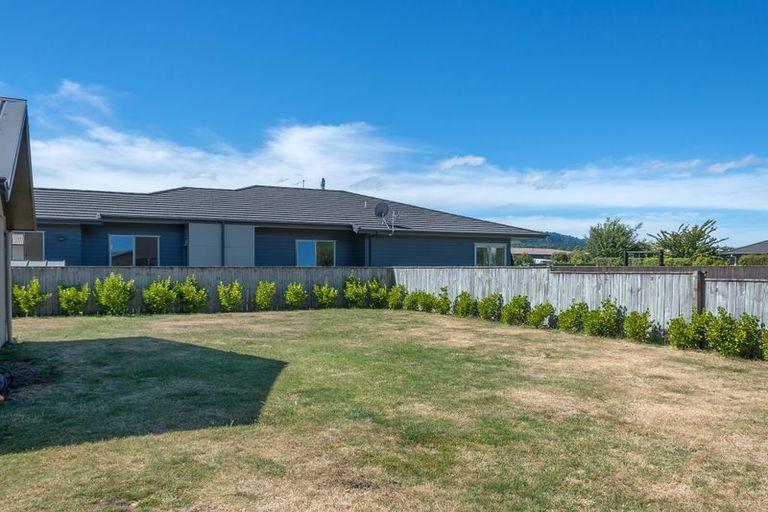 Photo of property in 136 Lisland Drive, Kinloch, Taupo, 3377