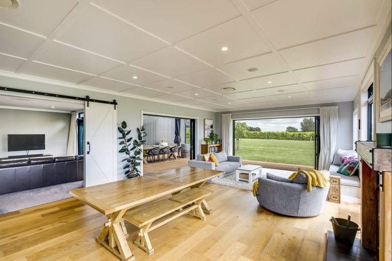 Photo of property in 17 Tirohanga Road, Haumoana, Hastings, 4180