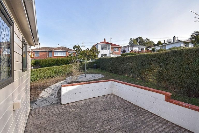 Photo of property in 27 Glenross Street, Glenross, Dunedin, 9011