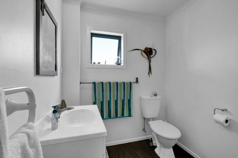 Photo of property in 219 Brown Road, Brixton, Waitara, 4382