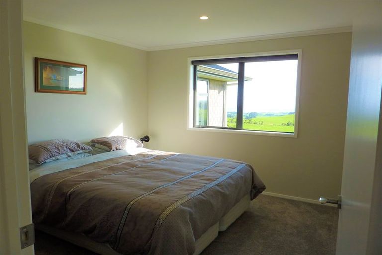 Photo of property in 371 Kaipikari Road, Urenui, 4375