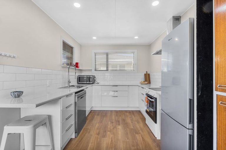 Photo of property in 5 Ruru Road, Linwood, Christchurch, 8062