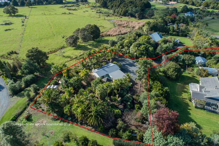 Photo of property in 17 Karaka Drive, Kerikeri, 0230