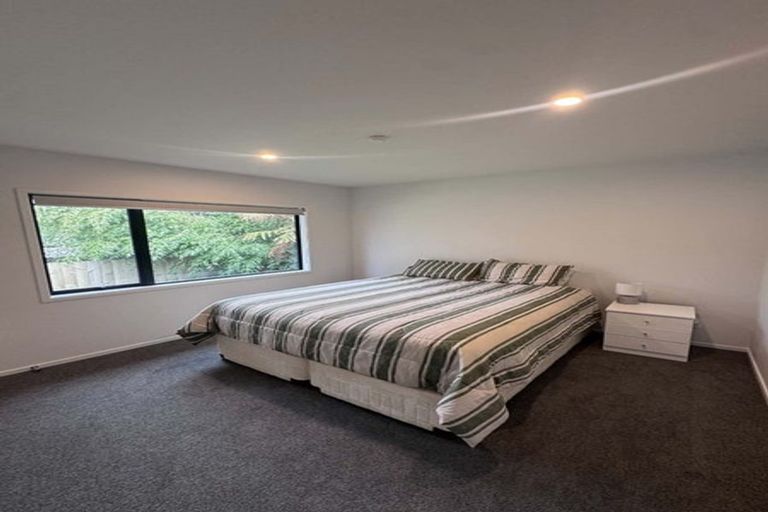 Photo of property in 8a Holden Avenue, Holdens Bay, Rotorua, 3010