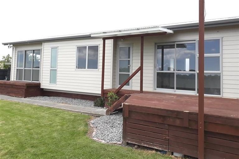 Photo of property in 15 Lowburn Avenue, Waipu, 0510