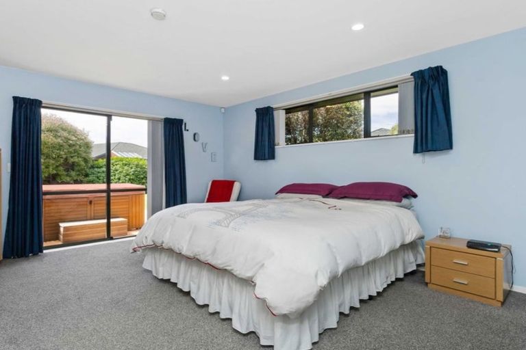 Photo of property in 22 Sea Eagles Place, North New Brighton, Christchurch, 8083