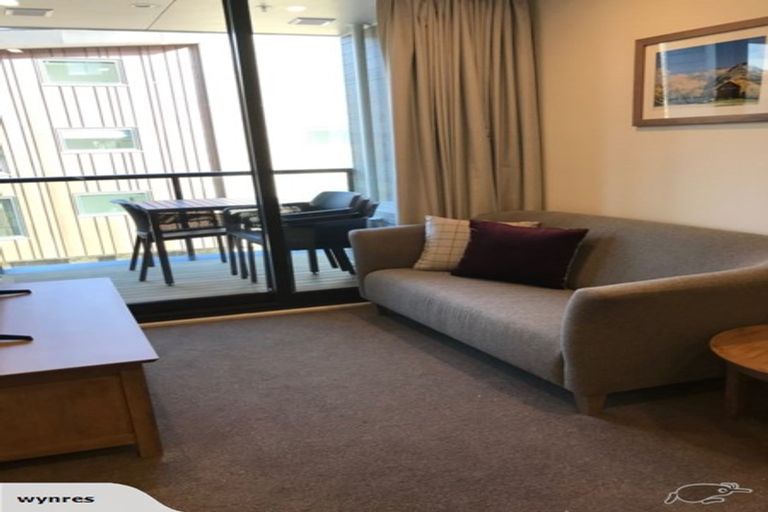 Photo of property in Wyndham Gardens Apartments, 30 Red Oaks Drive, Frankton, Queenstown, 9300