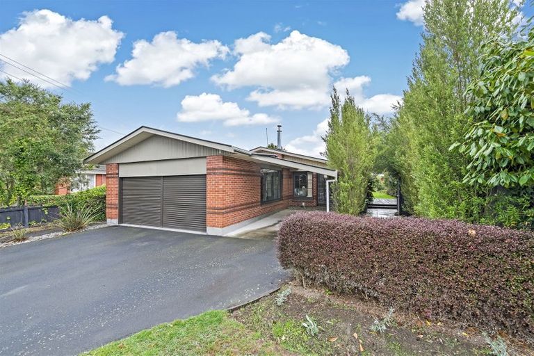 Photo of property in 17 Braithwaite Street, Ilam, Christchurch, 8041