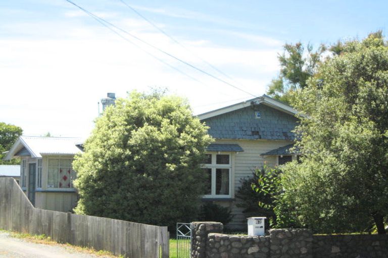 Photo of property in 64 Selwyn Street, Somerfield, Christchurch, 8024