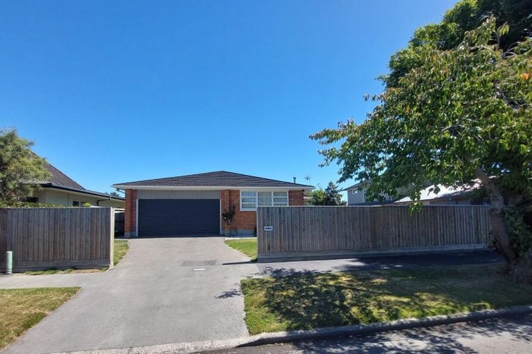 Photo of property in 26 Rutherglen Avenue, Ilam, Christchurch, 8041
